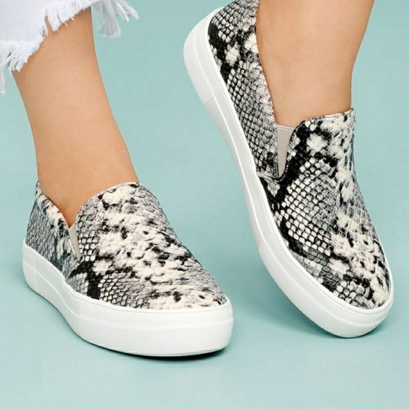Steve Madden Shoes - Steve Madden Gills-C Snake Slip-on Size 8